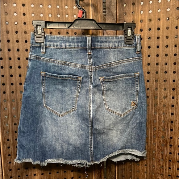 Indigo reign size 1 24” denim skirt button front - Picture 4 of 5